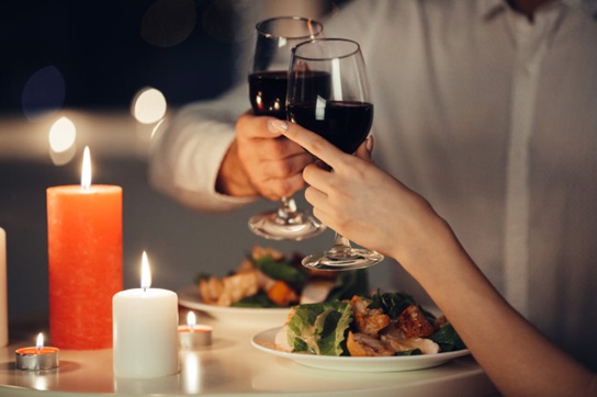 diner avec du vin